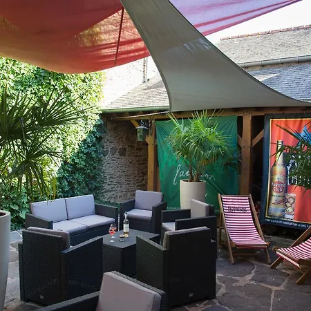 Couette-café Le Cdv - Bar Lounge&chambres Insolites *