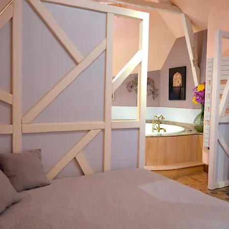 Le Cdv - Bar Lounge&chambres Insolites Couette-café *